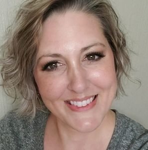 Meet your Posher, Cori